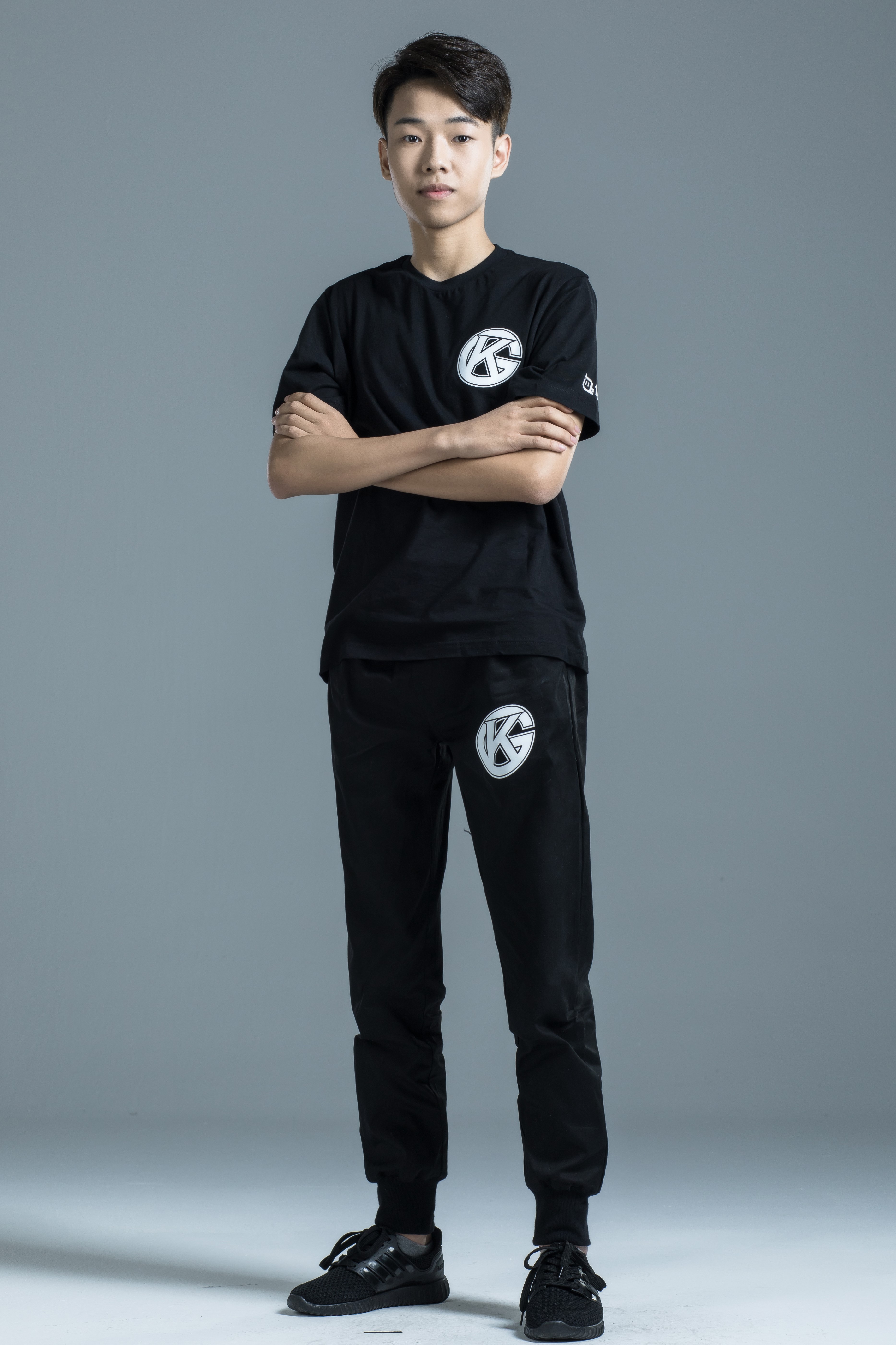 包含绝地求生球员突破自我，表现堪称完美的词条