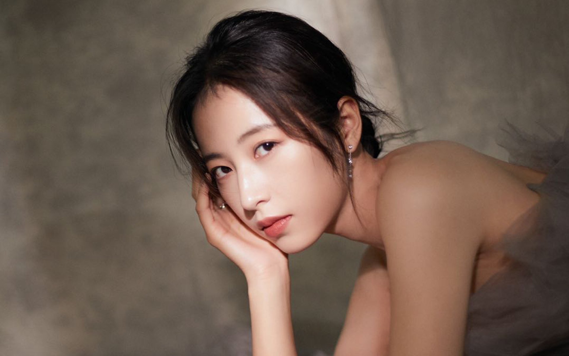 慈善友谊赛，德布劳内制胜一击，多特蒙德小胜安哥拉