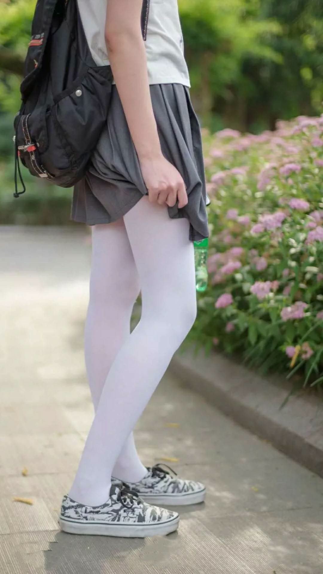 双城记，当拜仁遭遇阻击时，美国队正在冰岛拉开比分