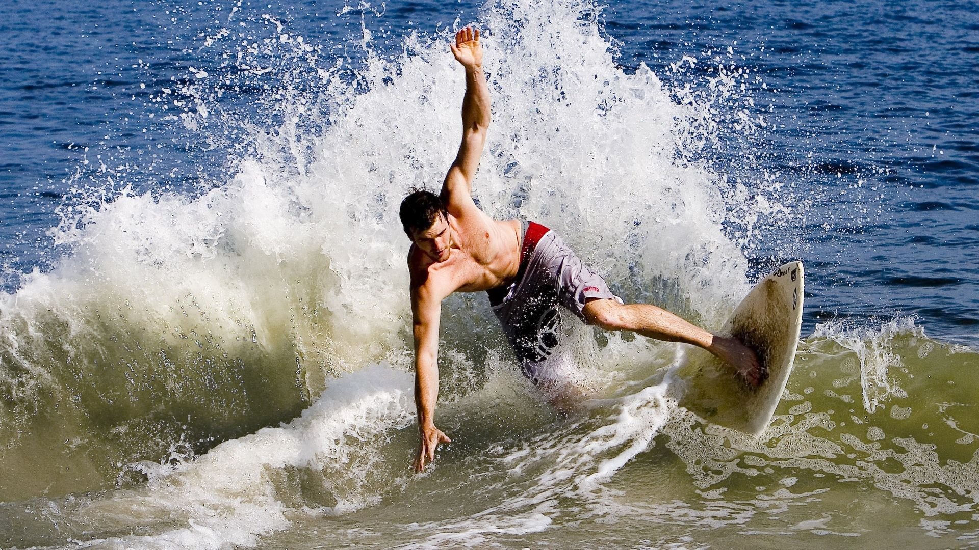 开云体育在线-乔治燃爆夜空！浙江队力战勇士，赛后评分系统竟被打到瘫痪